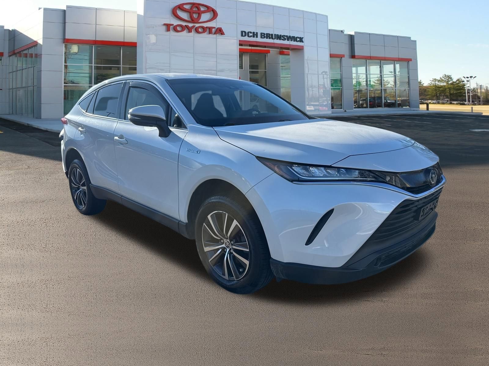 Thumbnail: 2021 Toyota Venza - 3
