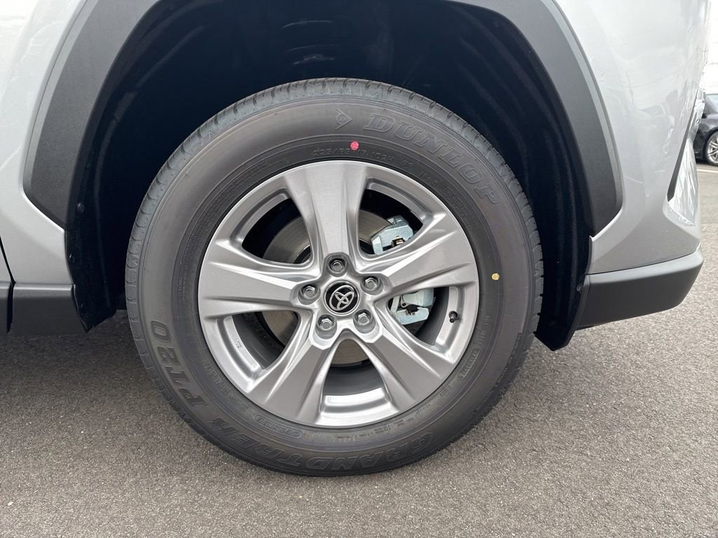 Thumbnail: 2025 Toyota RAV4 - 8