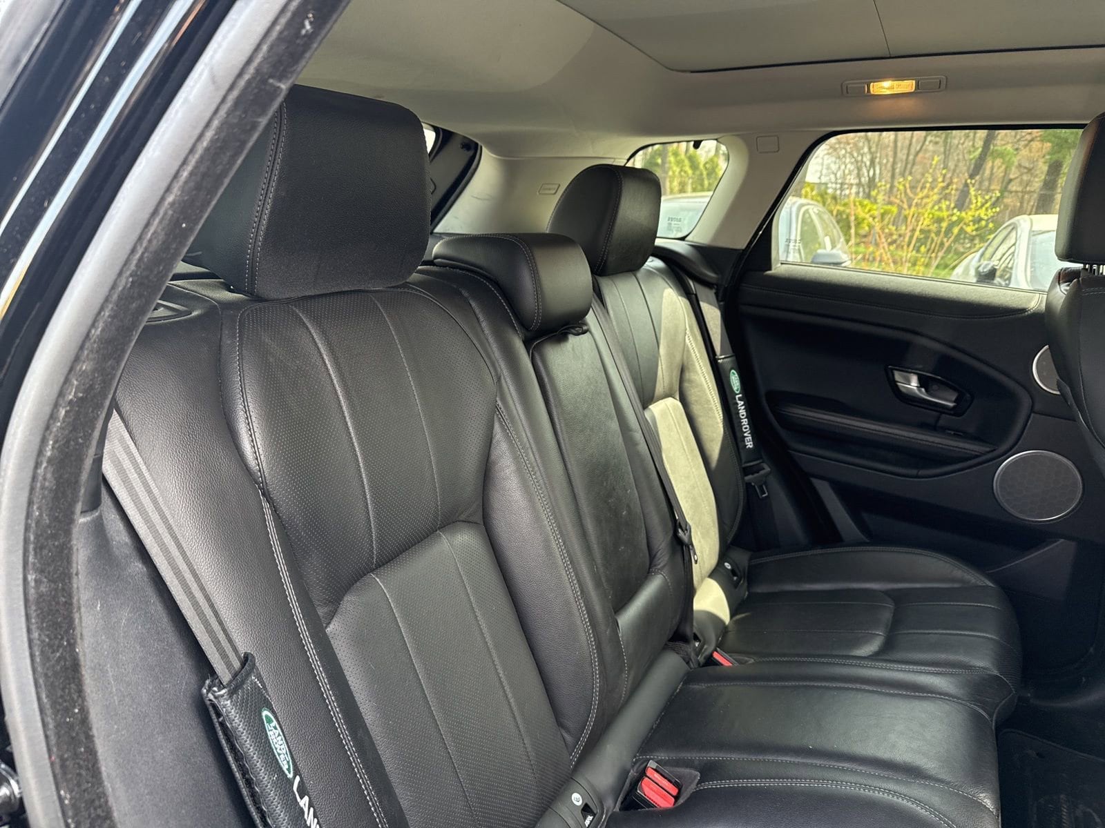 Thumbnail: 2019 Land Rover Range Rover Evoque - 23