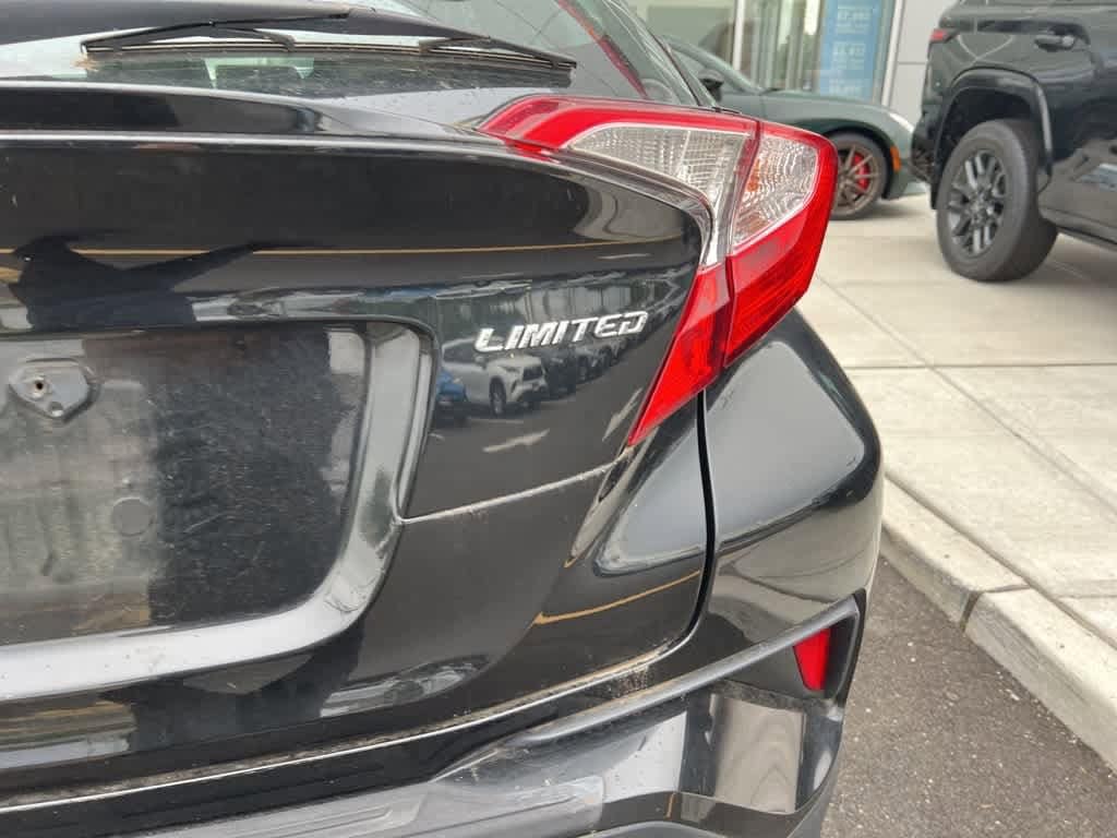Thumbnail: 2022 Toyota C-HR - 21