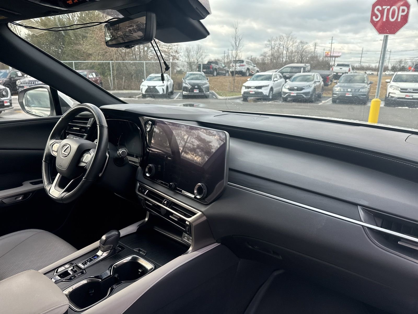 Thumbnail: 2023 Lexus RX - 21