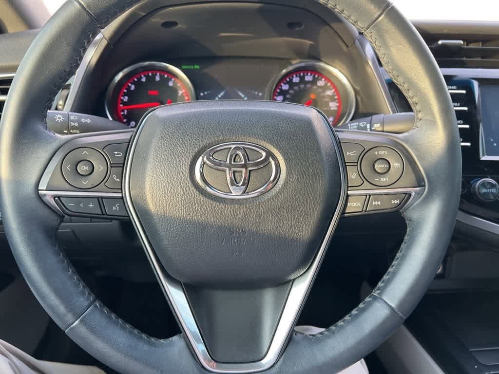 Thumbnail: 2018 Toyota Camry - 17