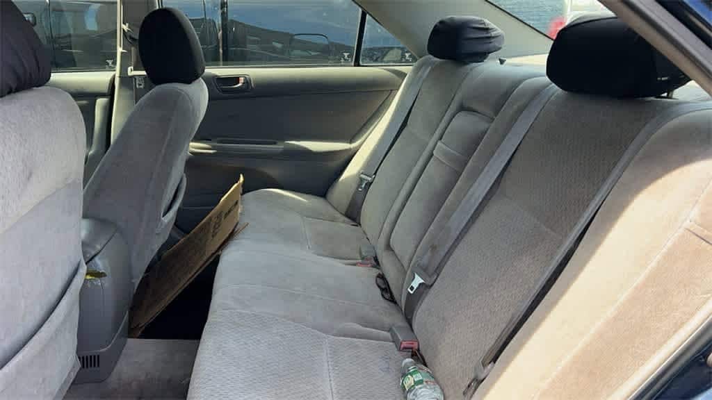 2003 Toyota Camry LE 6