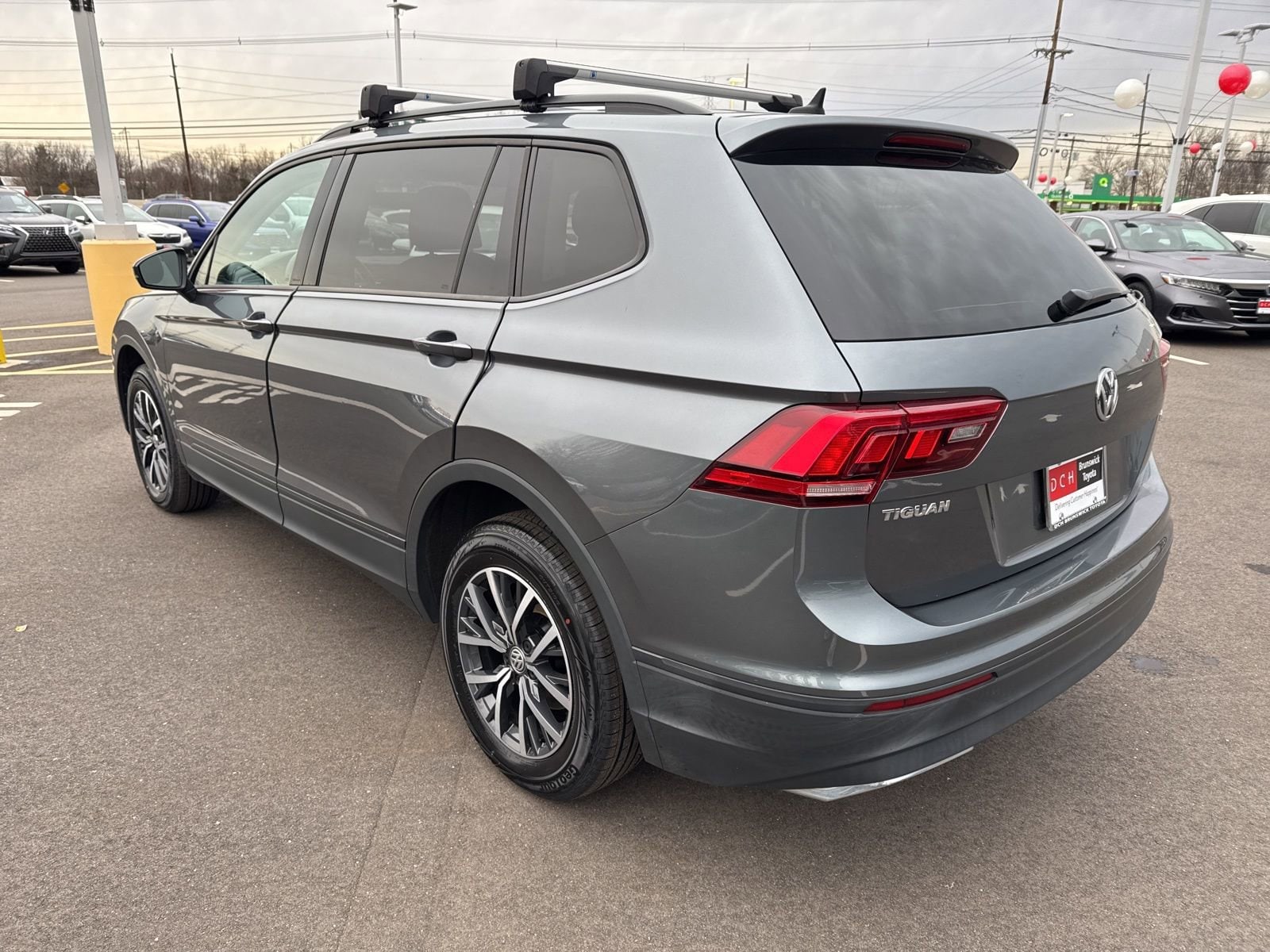 Thumbnail: 2021 Volkswagen Tiguan - 13