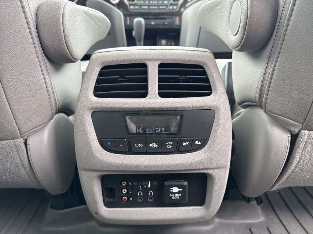 Thumbnail: 2016 Honda Pilot - 31