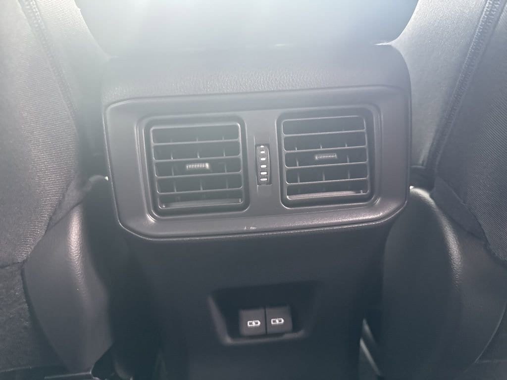 Thumbnail: 2025 Toyota RAV4 - 25