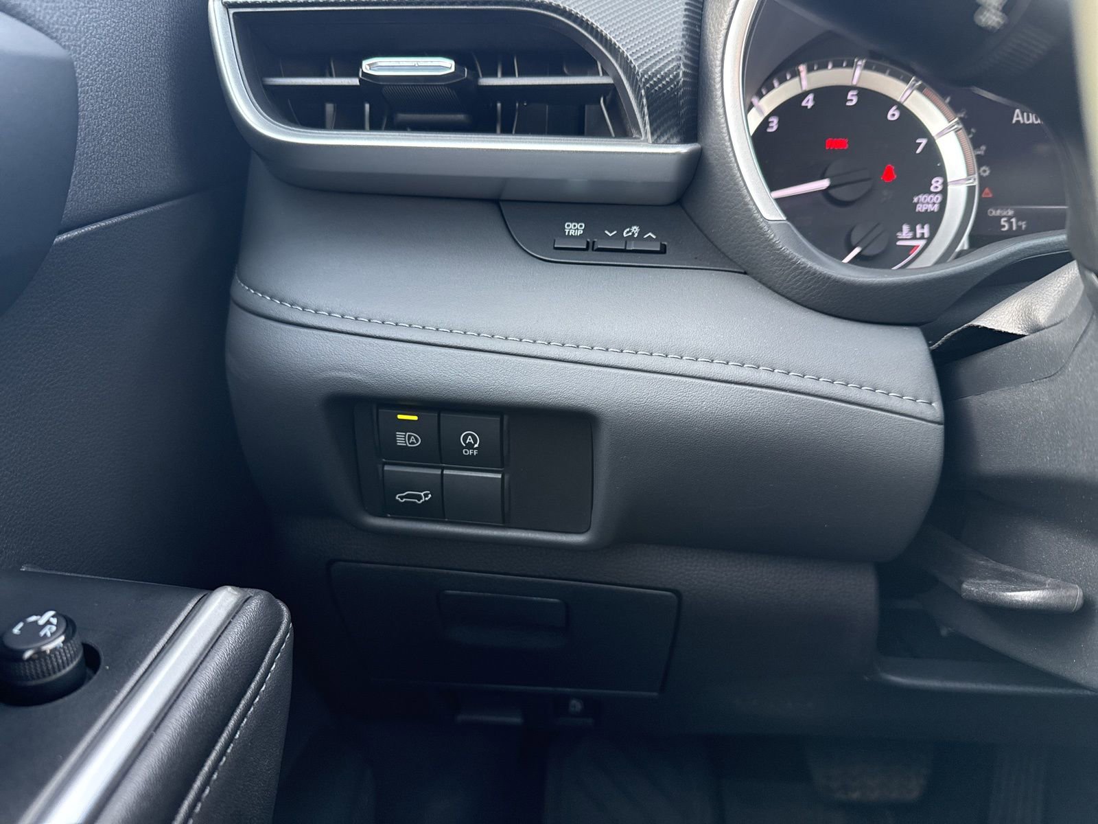 Thumbnail: 2023 Toyota Highlander - 34