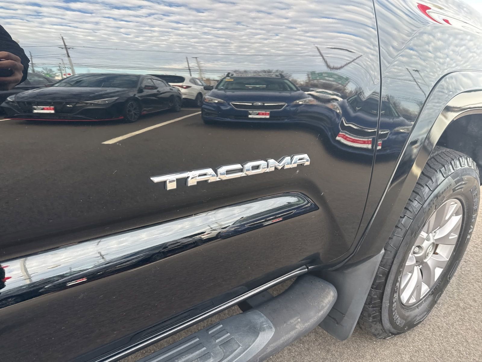 Thumbnail: 2017 Toyota Tacoma - 15