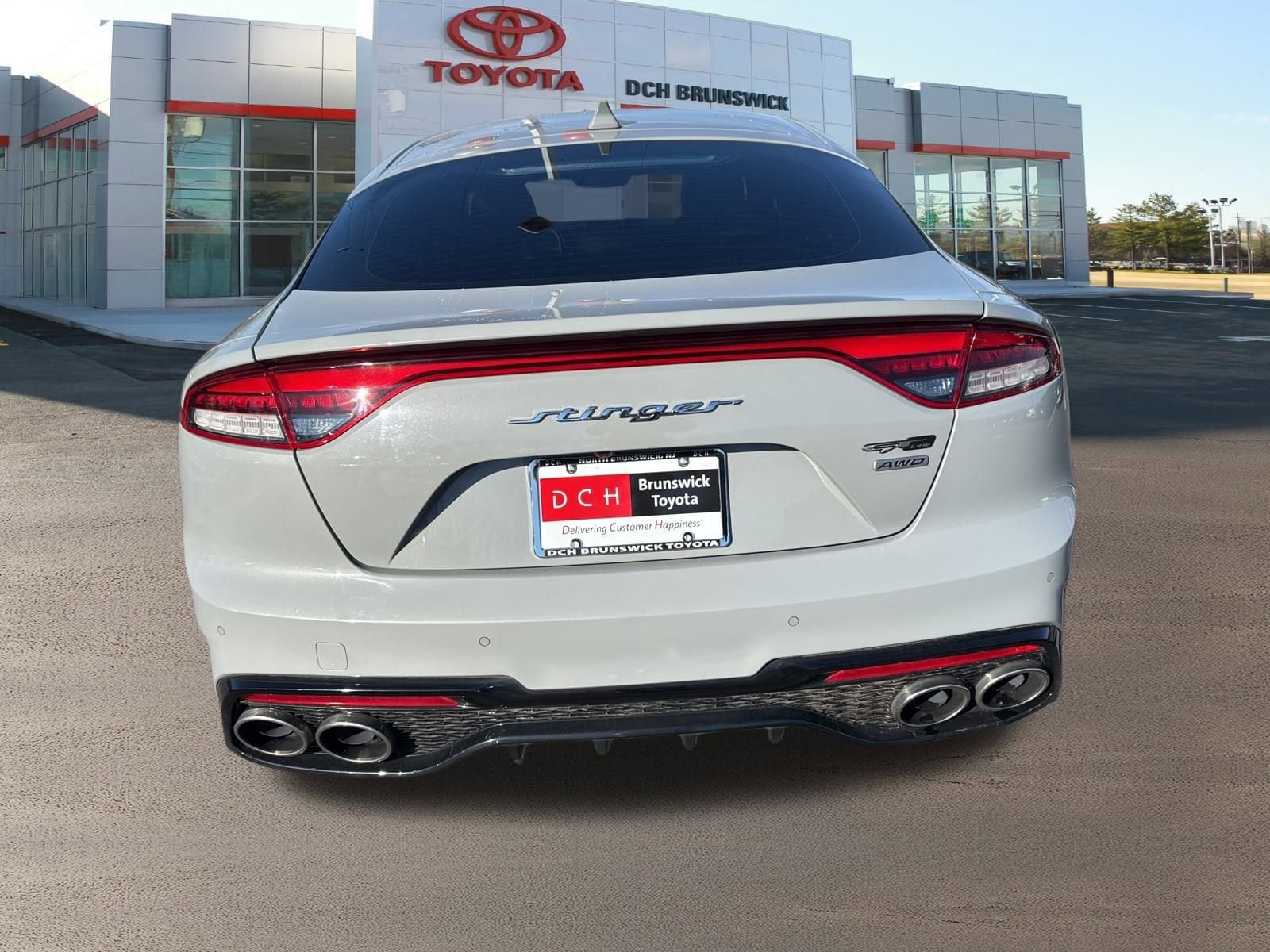 Thumbnail: 2022 Kia Stinger - 6