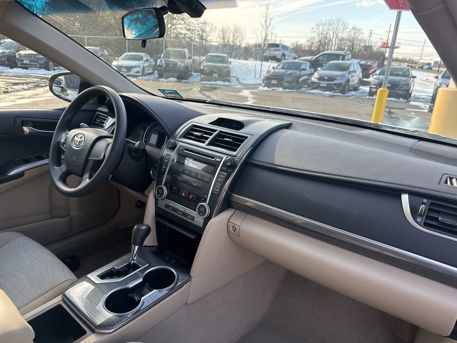 Thumbnail: 2012 Toyota Camry - 19