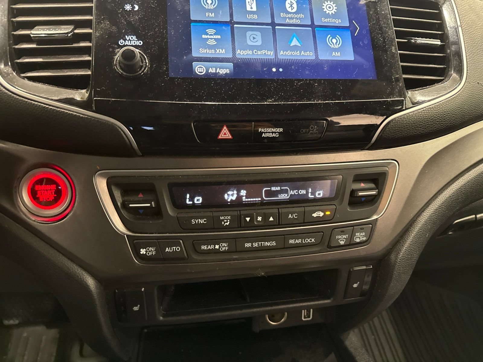 Thumbnail: 2019 Honda Pilot - 27