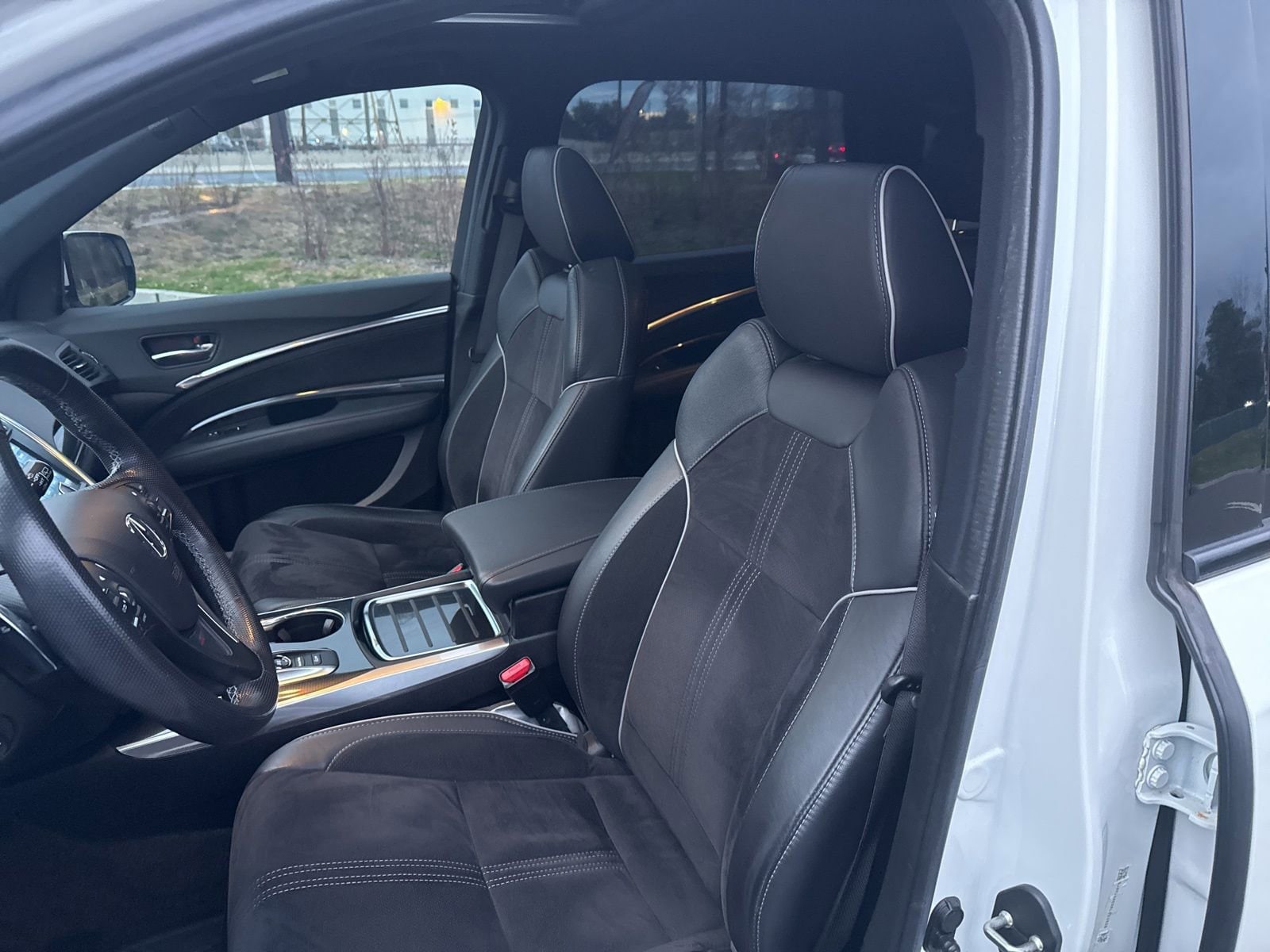 Thumbnail: 2019 Acura MDX - 16