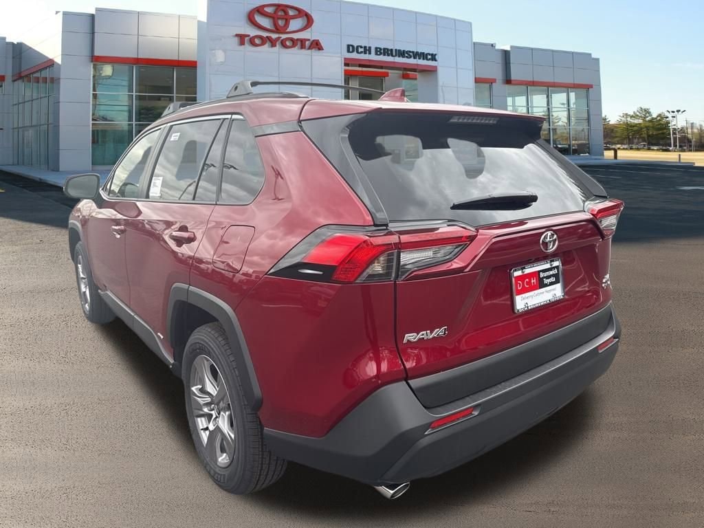Thumbnail: 2025 Toyota RAV4 - 6