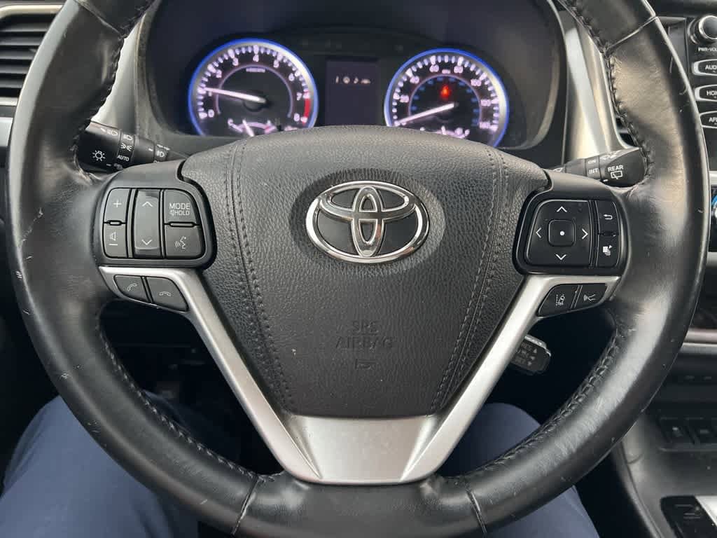 Thumbnail: 2018 Toyota Highlander - 20