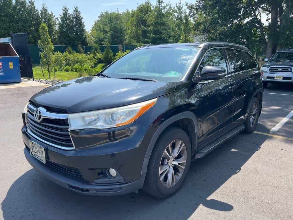 Thumbnail: 2014 Toyota Highlander - 1