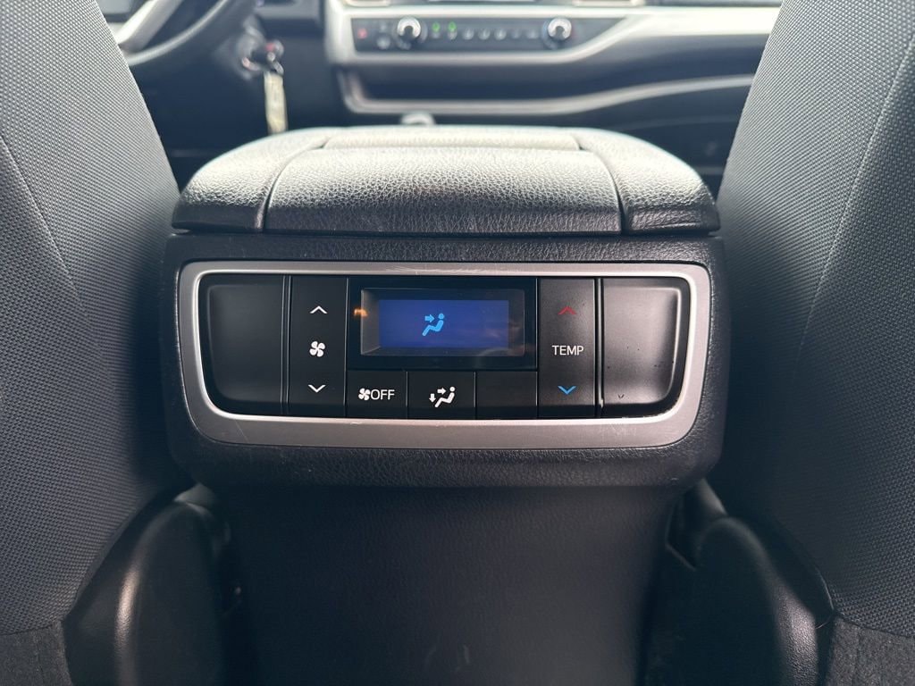 Thumbnail: 2019 Toyota Highlander - 38