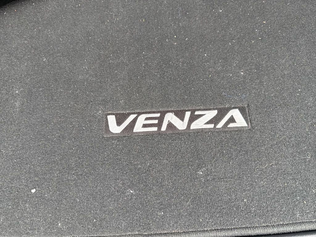 Thumbnail: 2021 Toyota Venza - 15