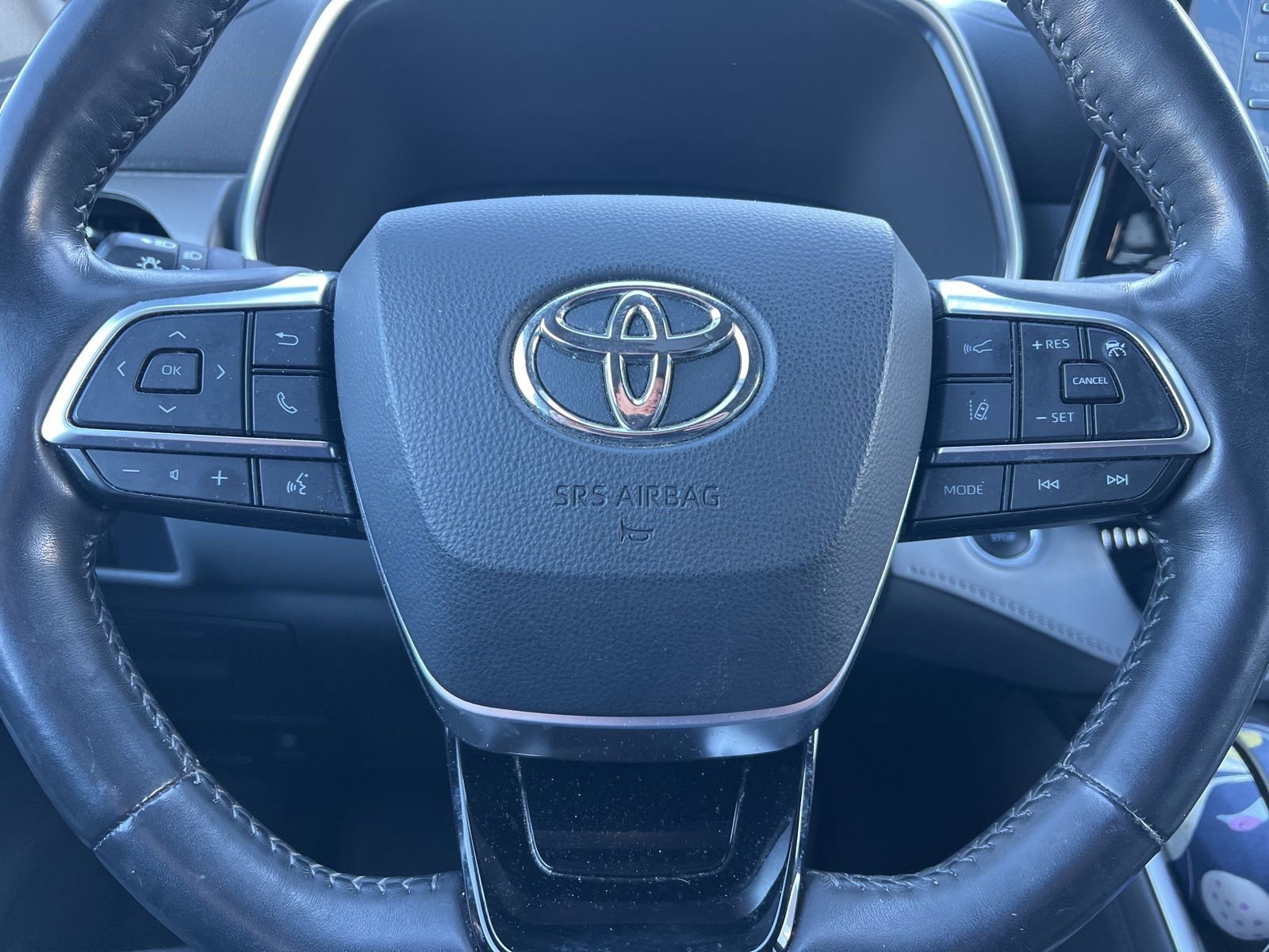 Thumbnail: 2020 Toyota Highlander - 18