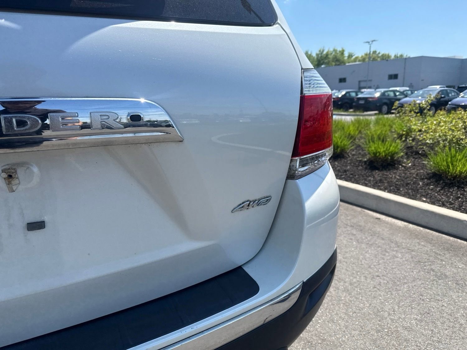 Thumbnail: 2012 Toyota Highlander - 15