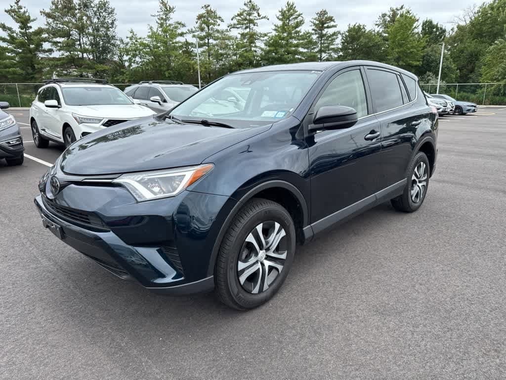 Thumbnail: 2018 Toyota RAV4 - 1