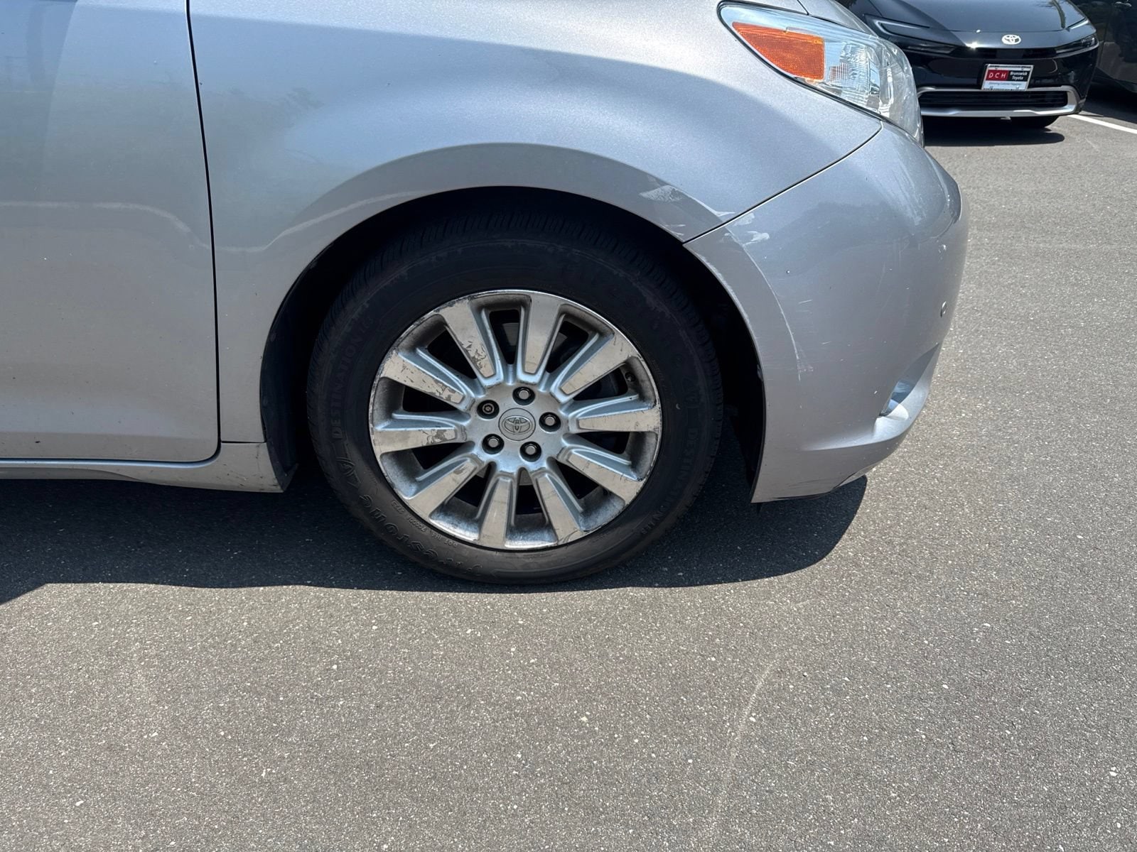 Thumbnail: 2012 Toyota Sienna - 15
