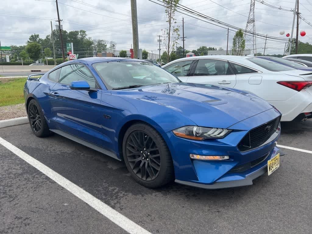 2018 Ford Mustang GT Premium 2