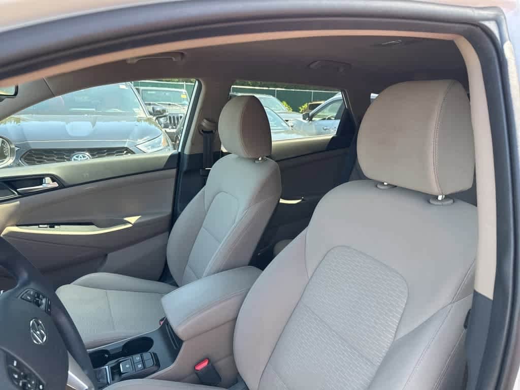 Thumbnail: 2019 Hyundai Tucson - 16
