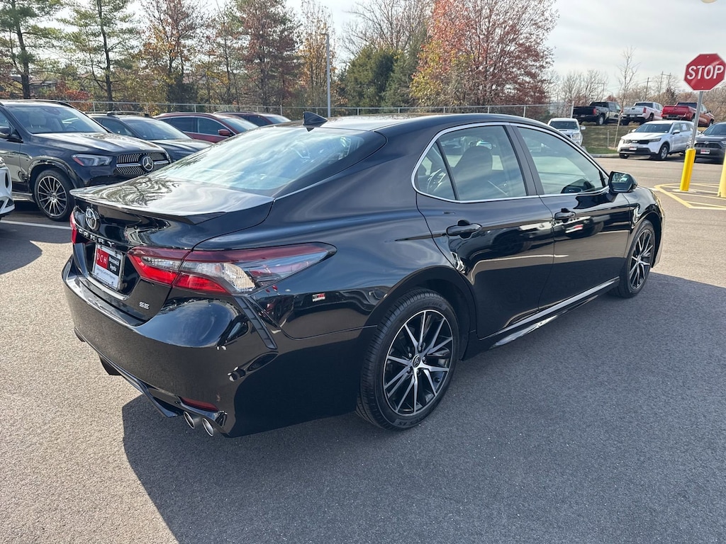 Used 2024 Toyota Camry SE Sedan