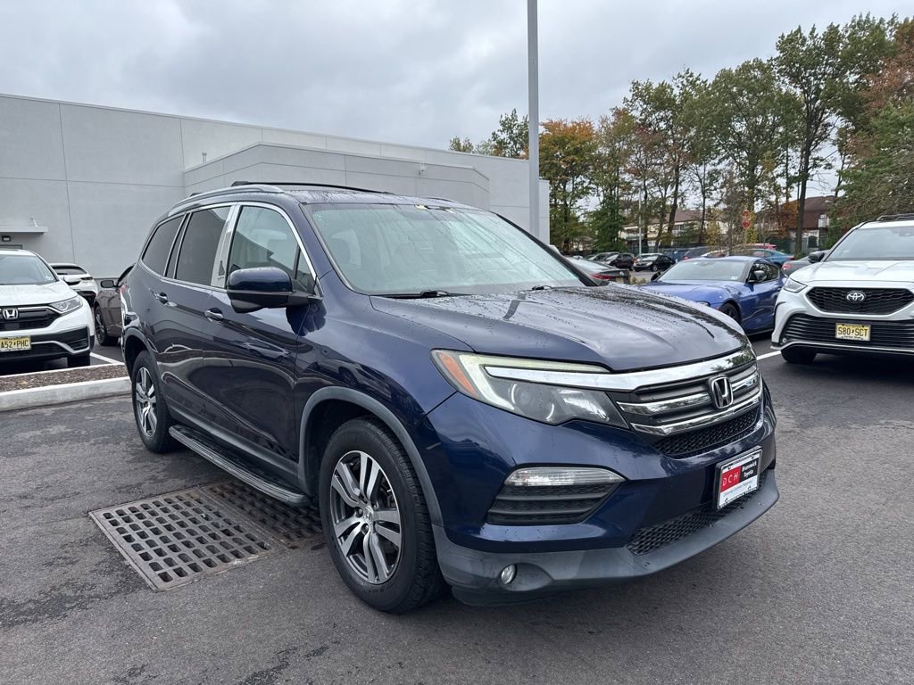 Thumbnail: 2016 Honda Pilot - 3