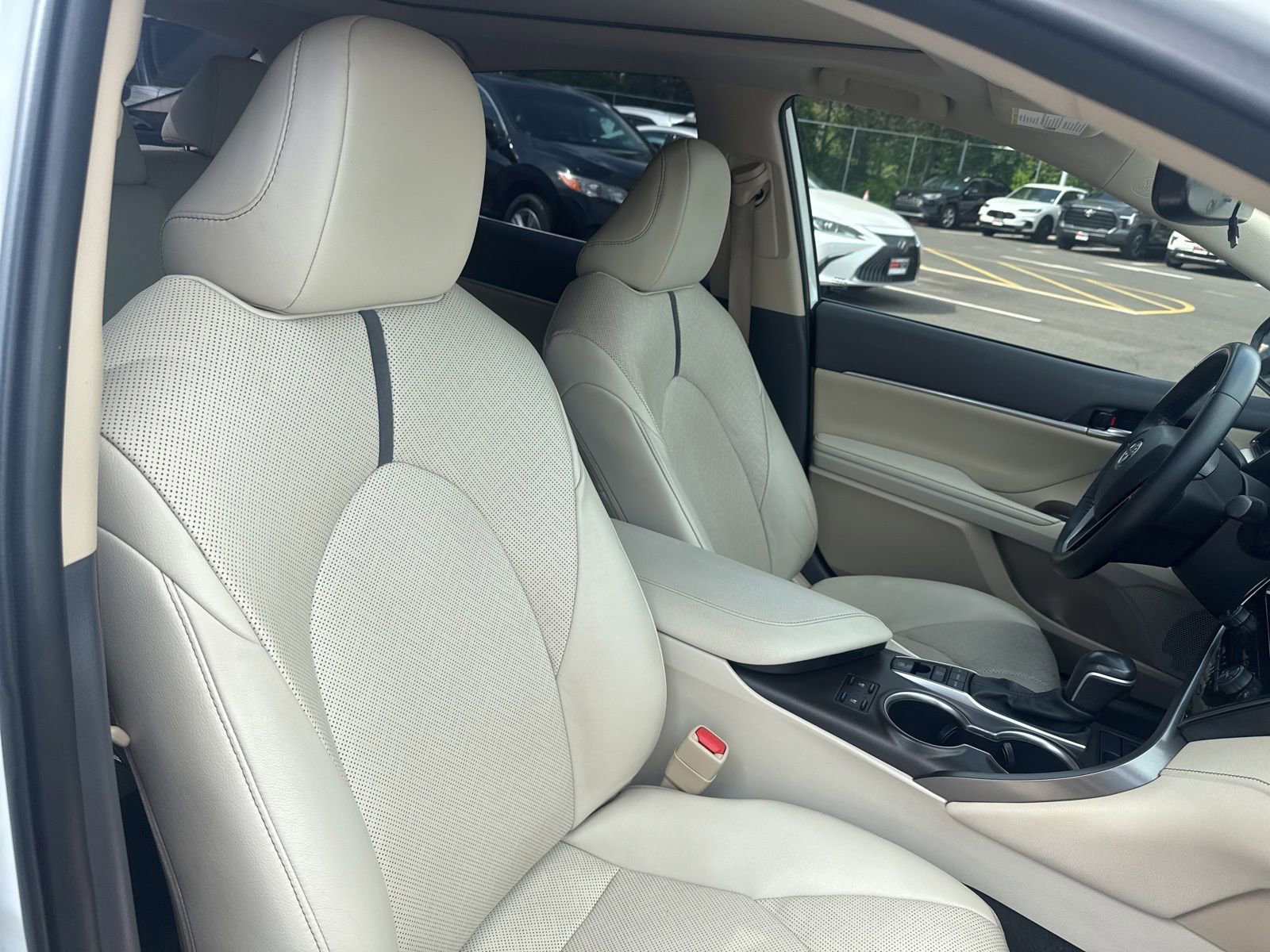 Thumbnail: 2021 Toyota Camry - 20