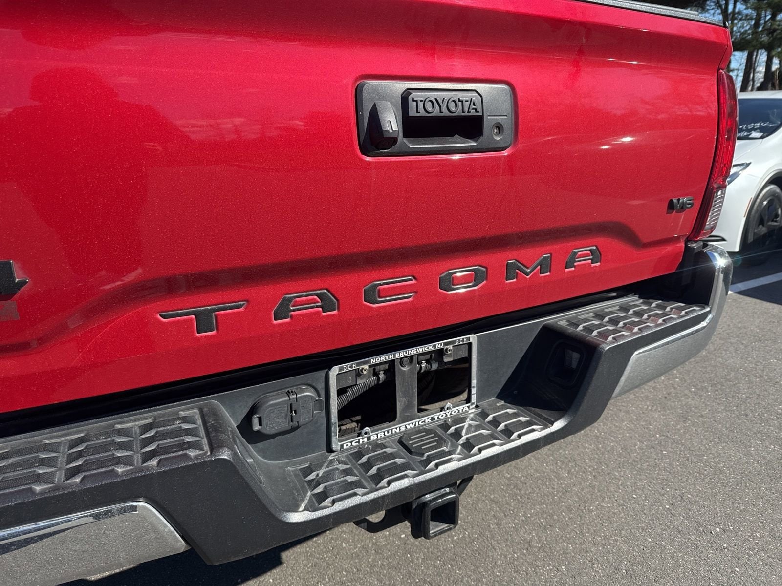 Thumbnail: 2021 Toyota Tacoma - 18