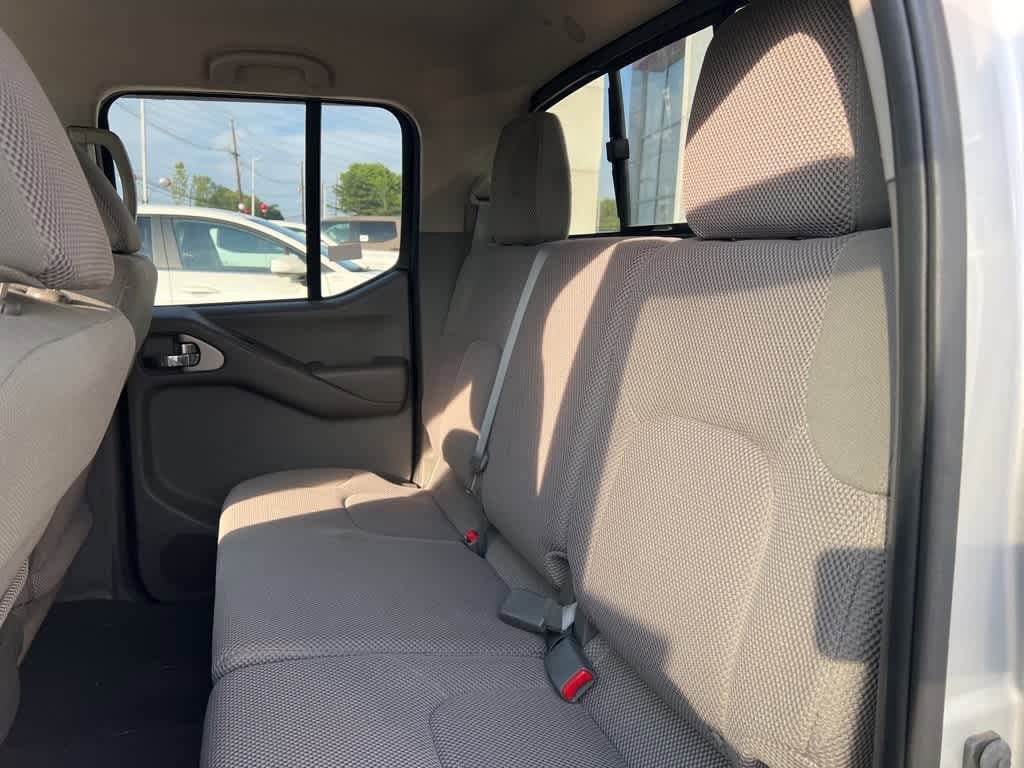 Thumbnail: 2016 Nissan Frontier - 14