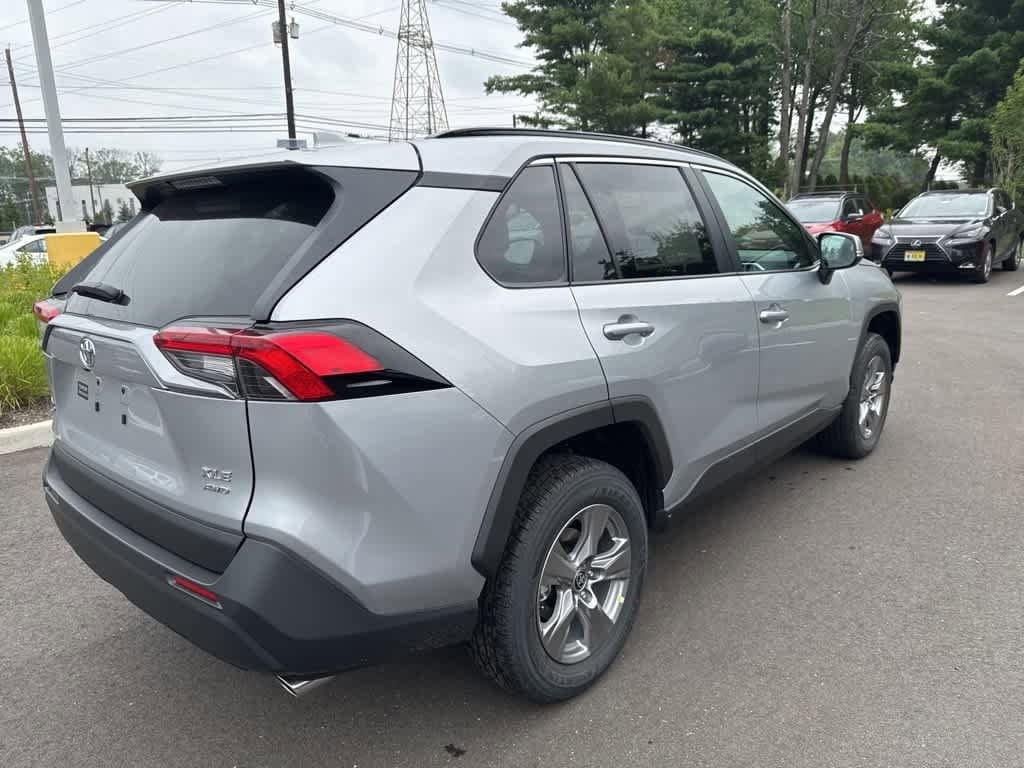 Thumbnail: 2025 Toyota RAV4 - 3