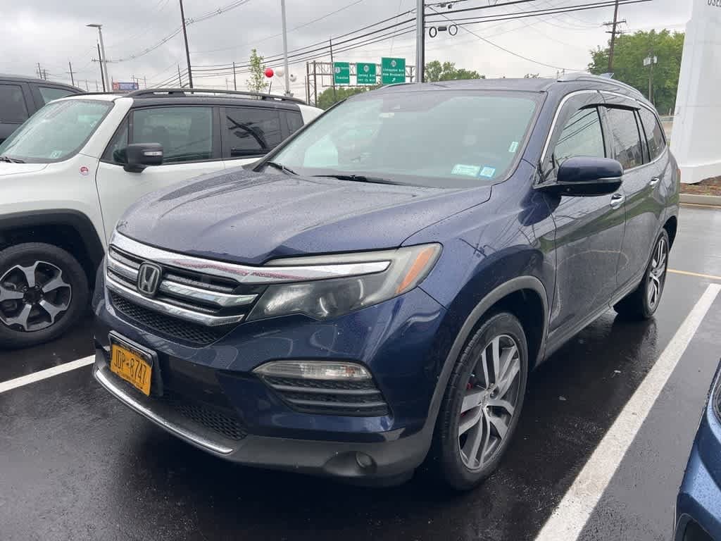 2017 Honda Pilot Touring Hero Image