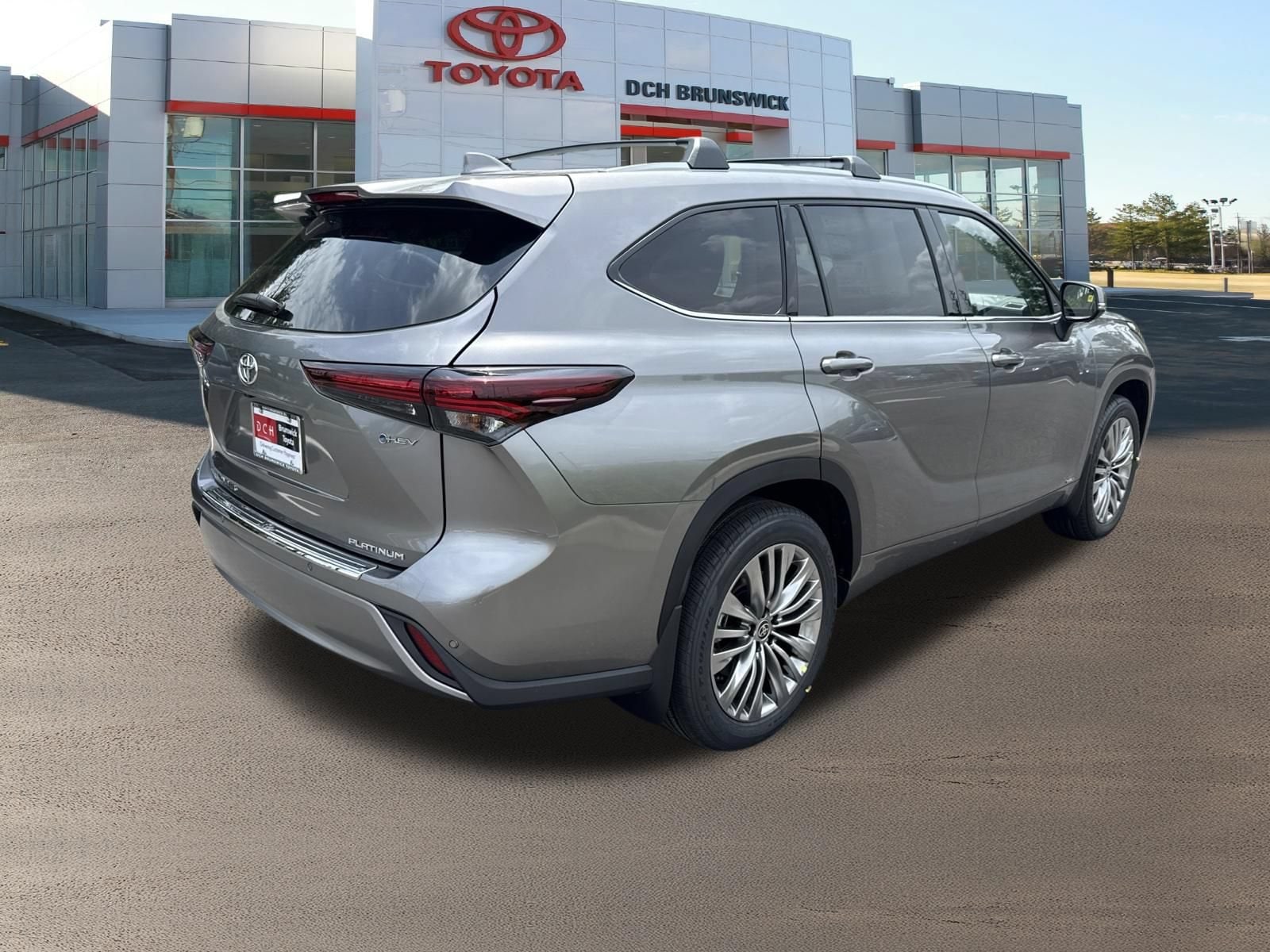 Thumbnail: 2026 Toyota Highlander - 4