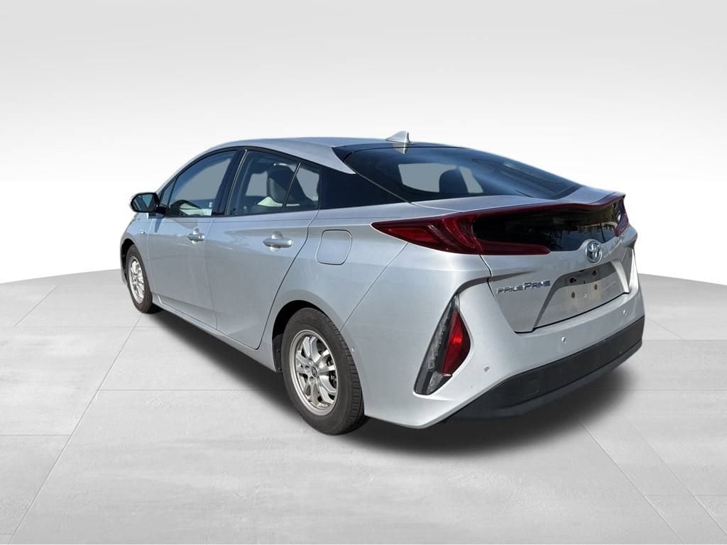 Thumbnail: 2017 Toyota Prius Prime - 5