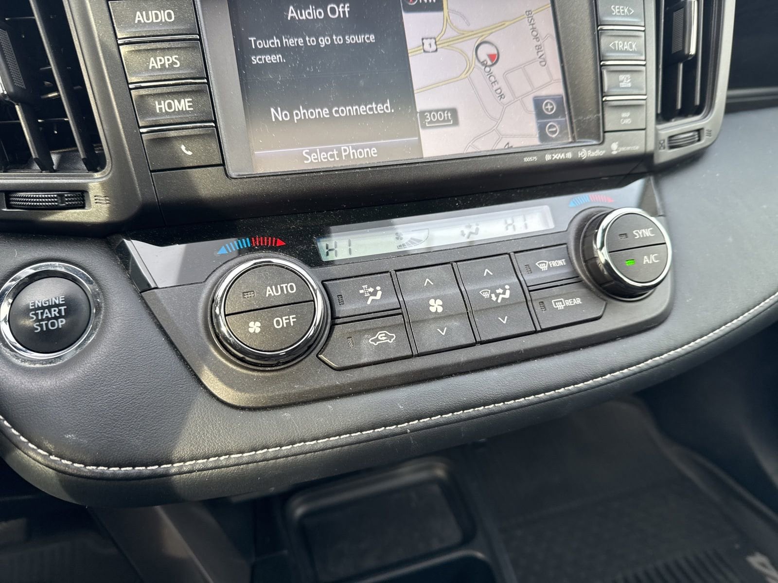 Thumbnail: 2018 Toyota RAV4 - 26