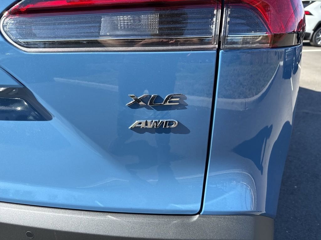 Thumbnail: 2026 Toyota Corolla Cross - 7