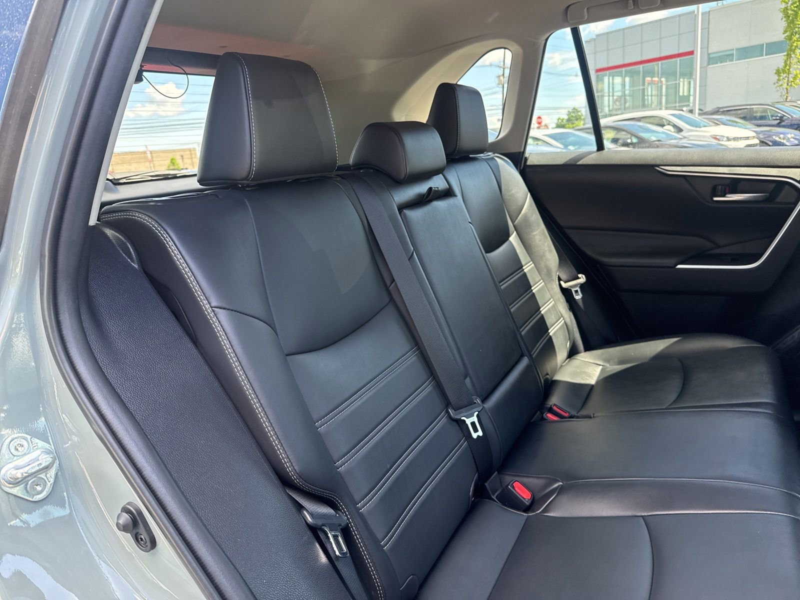 Thumbnail: 2021 Toyota RAV4 - 24