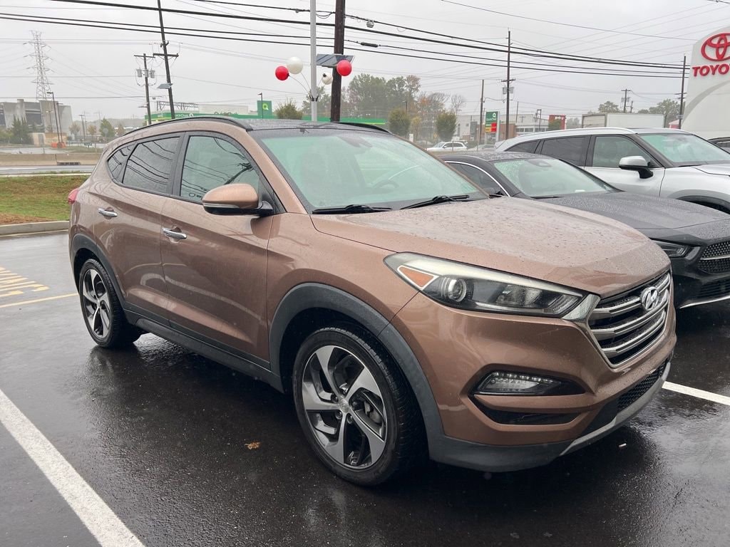 Thumbnail: 2016 Hyundai Tucson - 2