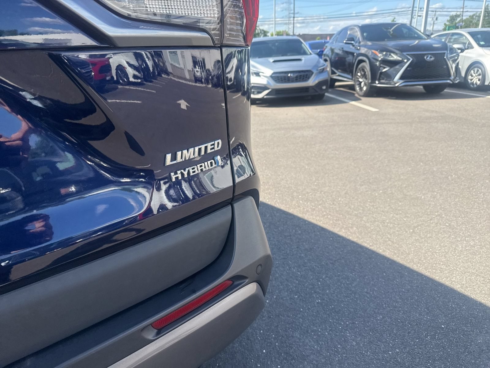 Thumbnail: 2020 Toyota RAV4 - 16