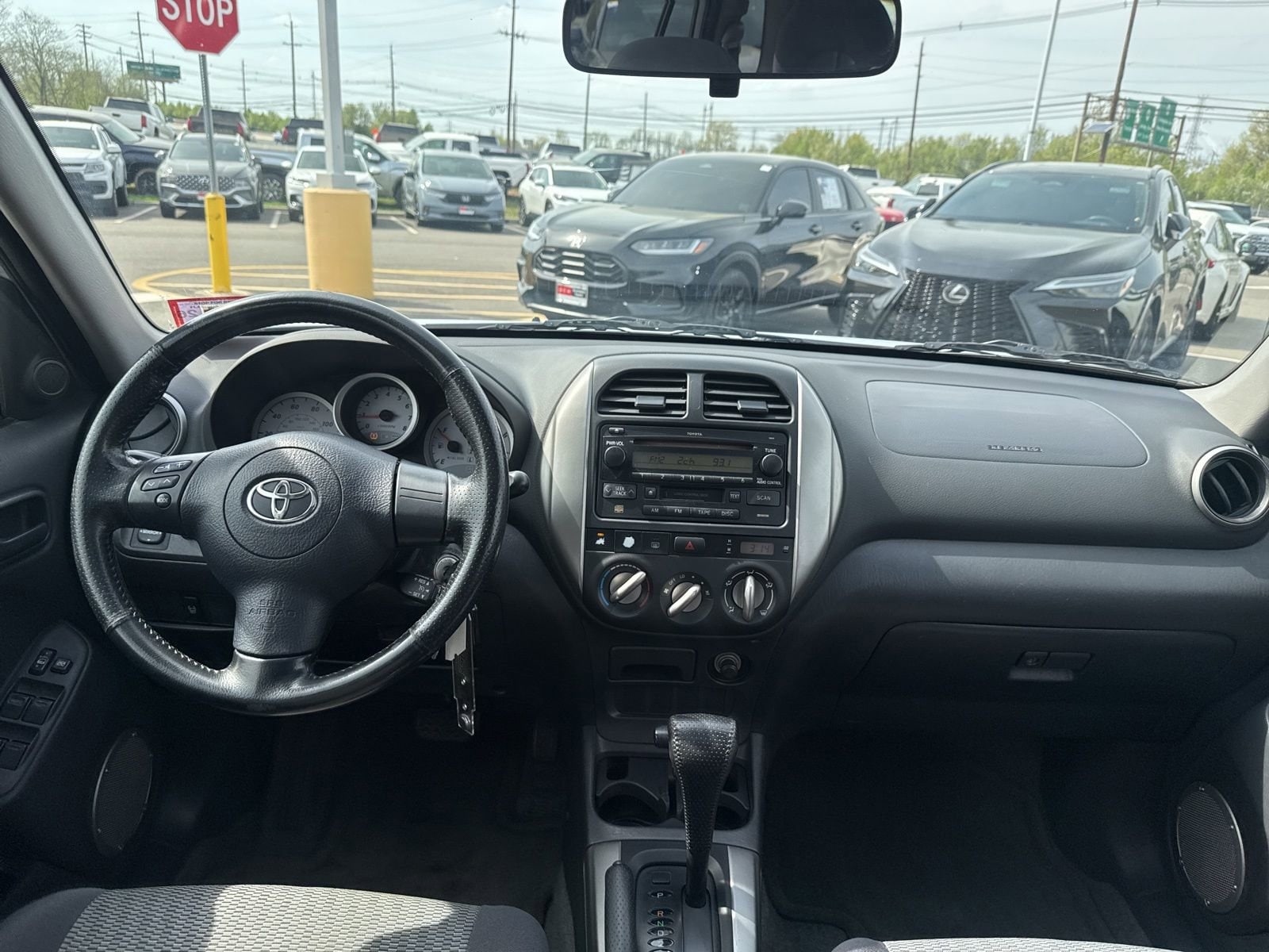 Thumbnail: 2005 Toyota RAV4 - 24