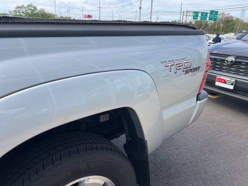 Thumbnail: 2008 Toyota Tacoma - 20