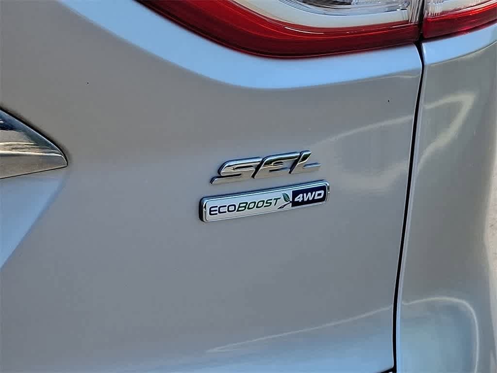 2013 Ford Escape SEL 36