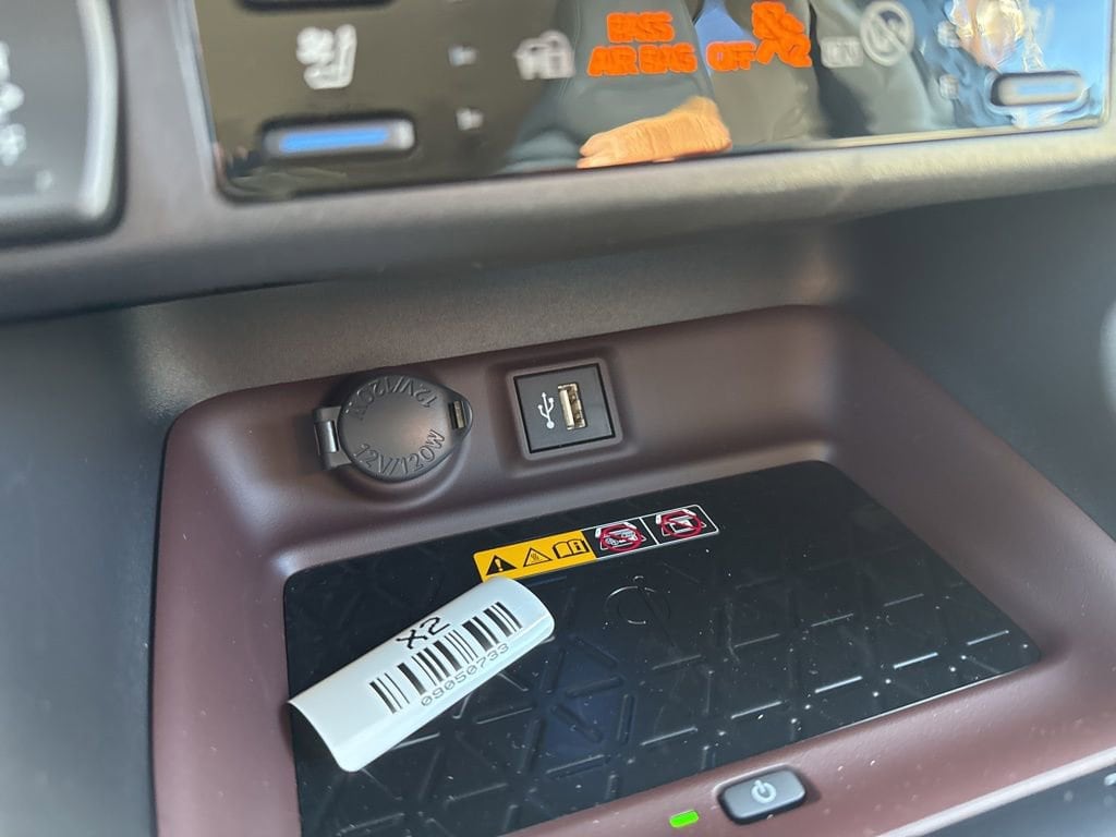 Thumbnail: 2025 Toyota RAV4 - 20