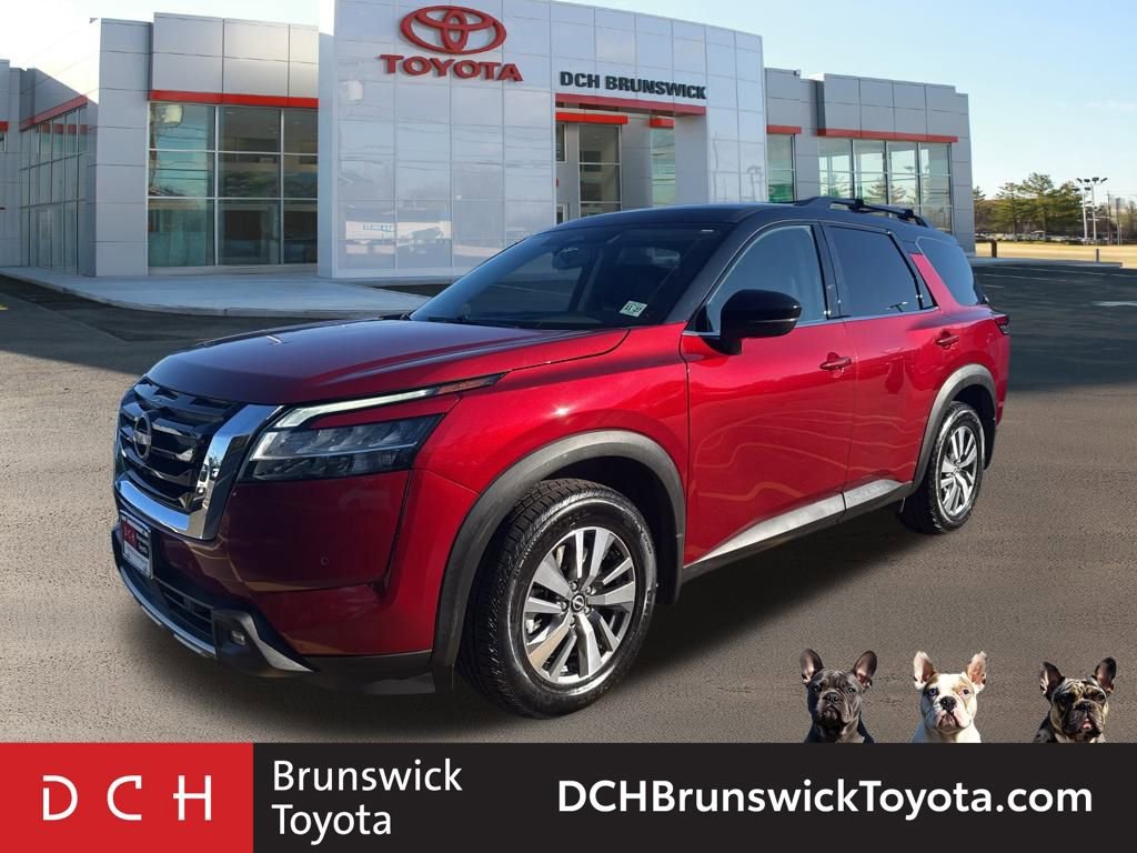 2022 Nissan Pathfinder SL