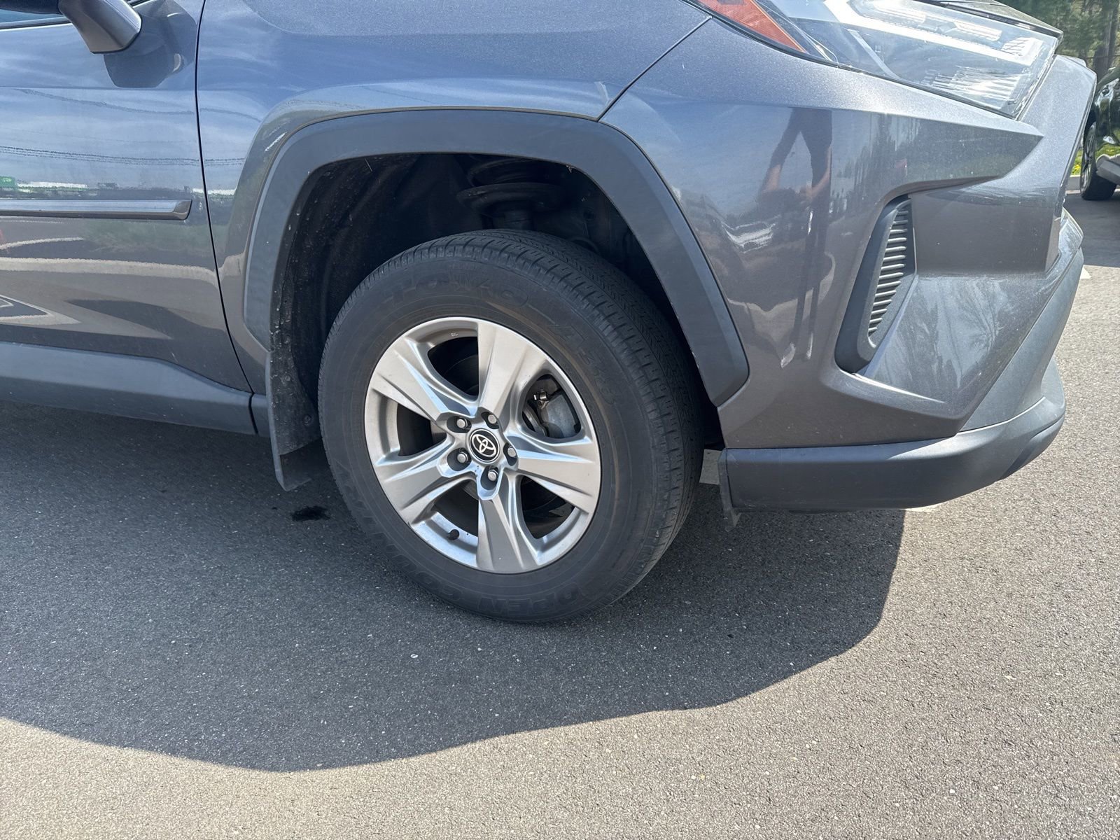 Thumbnail: 2023 Toyota RAV4 - 17