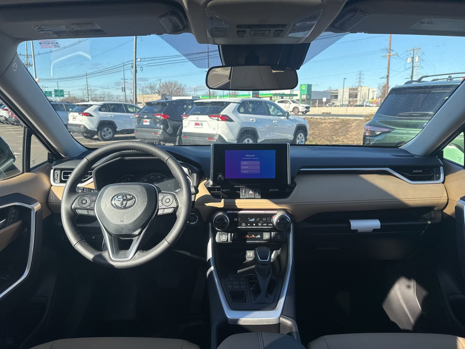 Thumbnail: 2025 Toyota RAV4 - 17