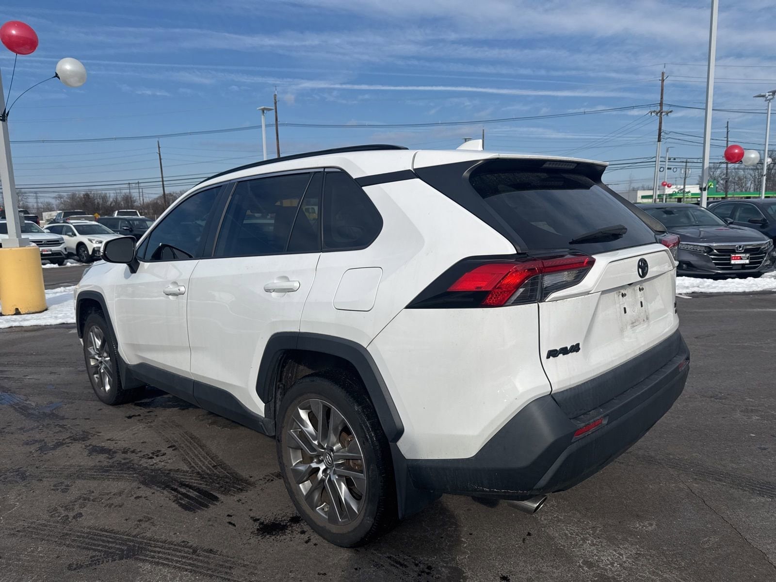 Thumbnail: 2019 Toyota RAV4 - 13