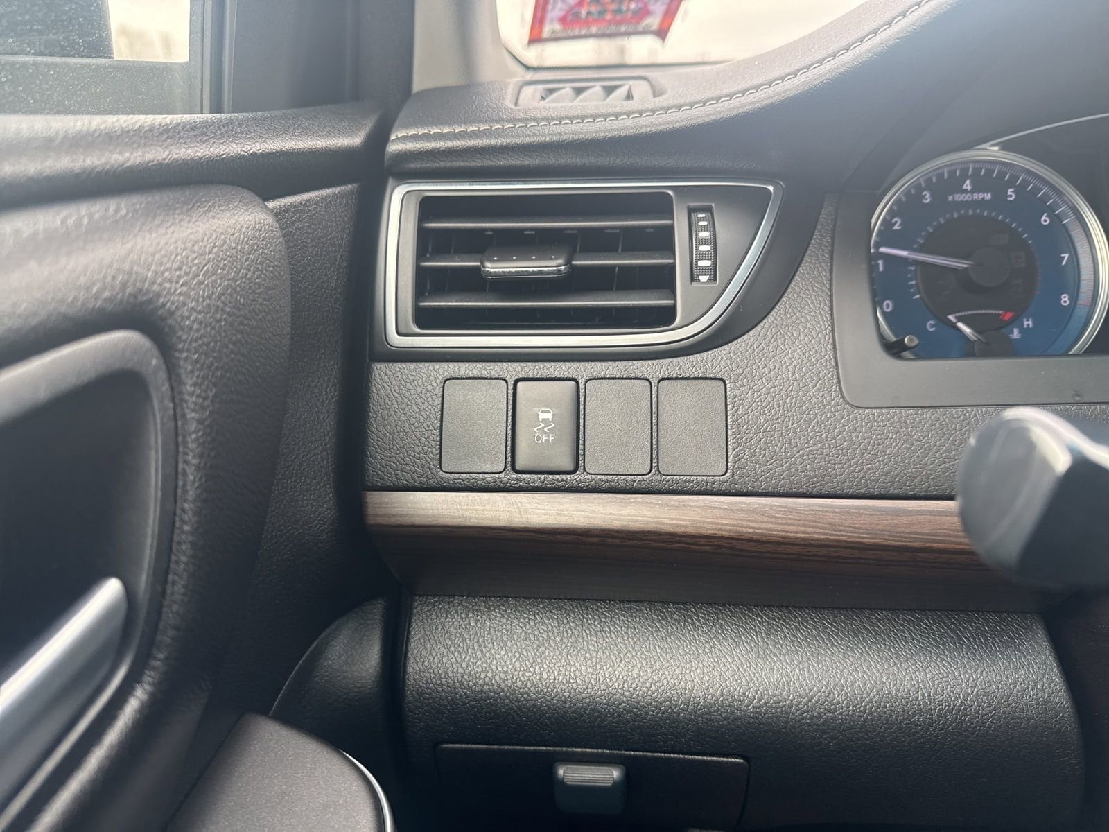 Thumbnail: 2017 Toyota Camry - 29